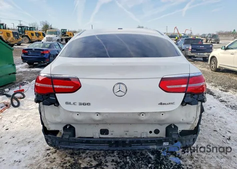 2018 Mercedes-Benz Glc Coupe 300 4Matic z USA, uszkodzony, nr VIN WDC0J4KB7JF311937